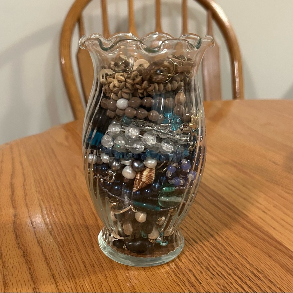 Mermaid Treasure: Mystery Jewelry Vase